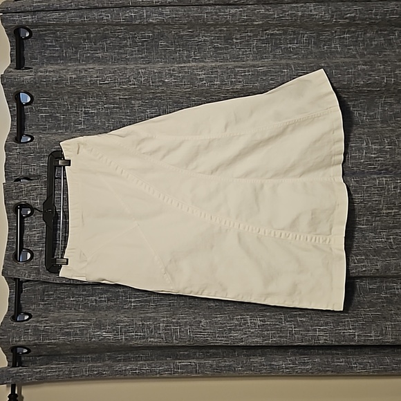 White denim New Creation skirt - Picture 1 of 3